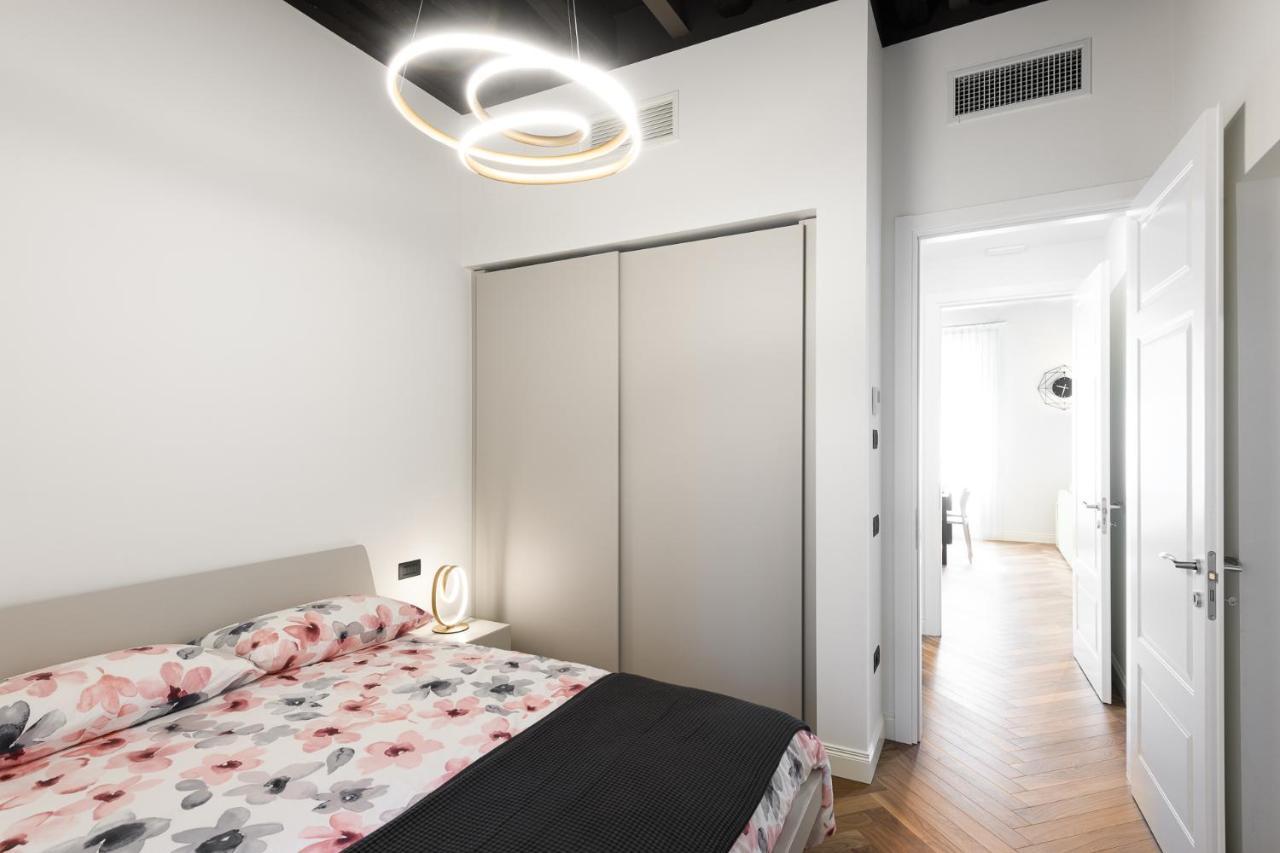 Triestinn - Suite Borsa Buitenkant foto
